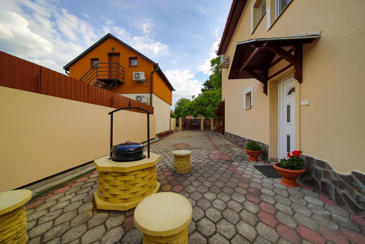 Maria Apartman Hajduszoboszlo Exterior photo
